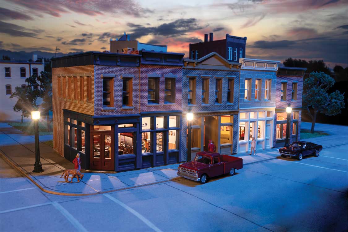 PREORDER Walthers Cornerstone HO 933-B3028 Spaces Merchants Row I Structure Kit with Interior Lighting & Detail Insert