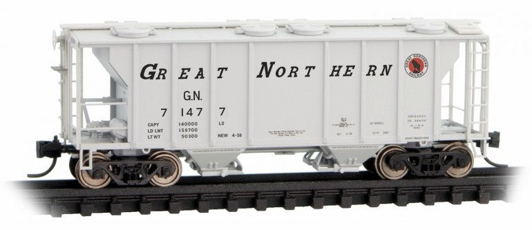 Micro-Trains N 09500012 PS-2 2003 cu.ft. 2-Bay Covered Hopper, Great Northern #71477