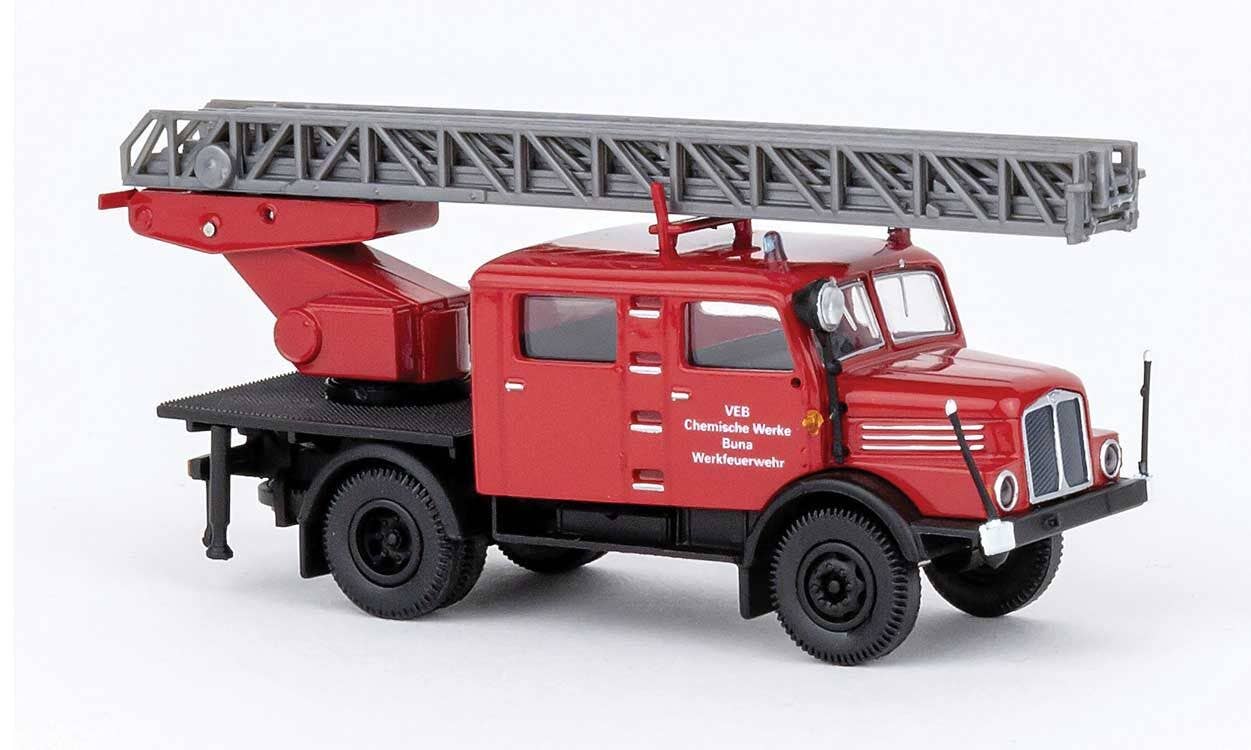 PREORDER Brekina HO 71772 1960s IFA S 4000-1 DL25 Crew Cab Service Truck with Ladder, Werkfeuerwehr Buna | 40.49