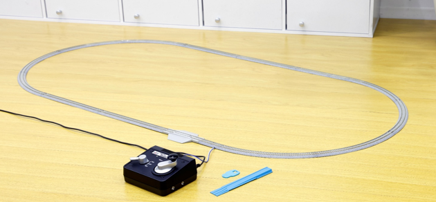 PREORDER Kato N Unitrack M1-PC Basic Oval Track Set with Power Pack Standard SX