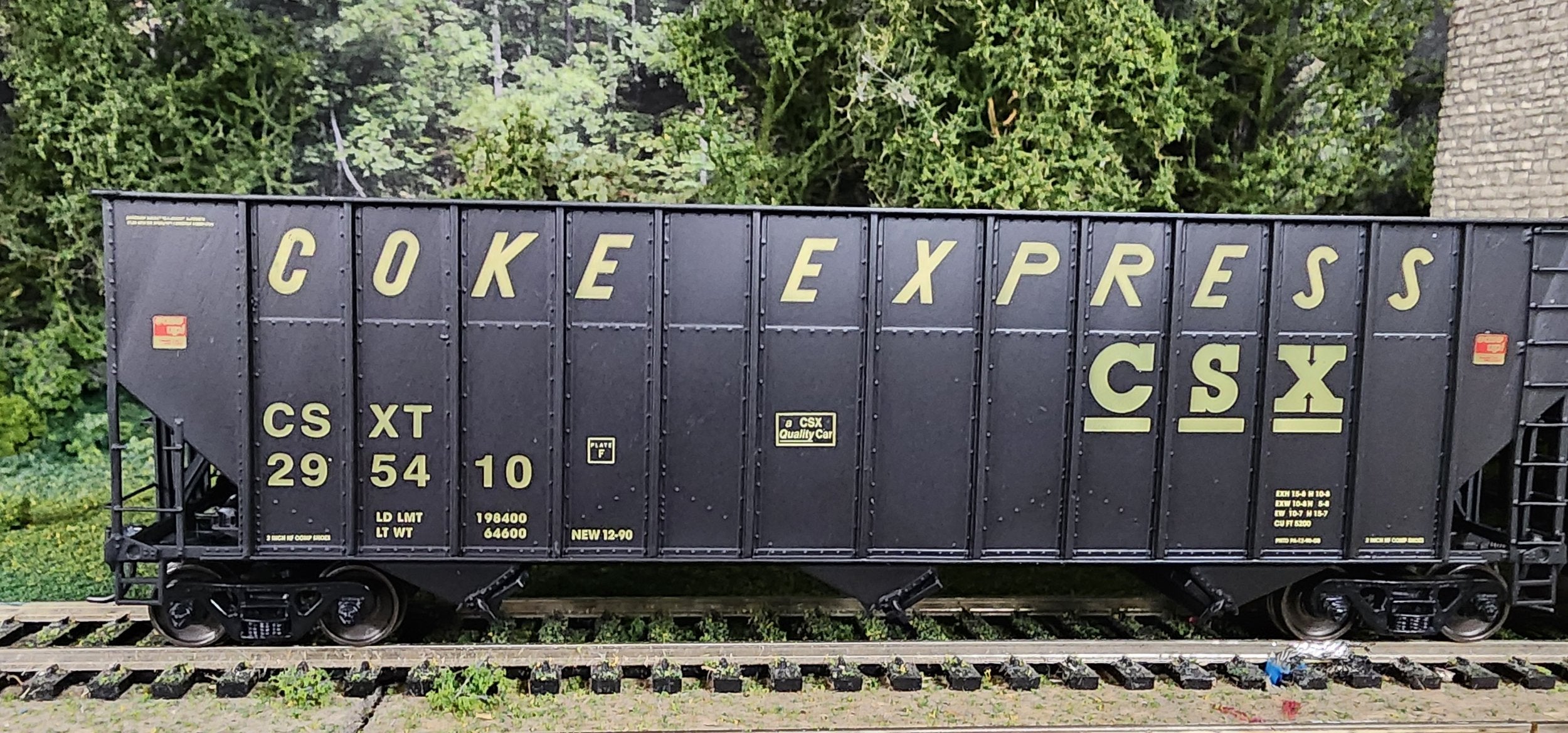 PREORDER State Tool and Die HO 5349 Coke Express Hopper, CSX #295349