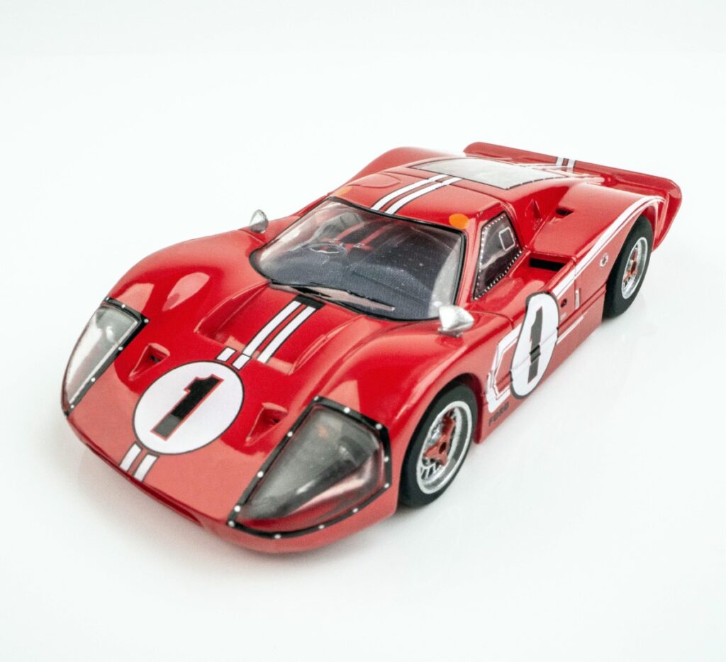 AFX Racing 22042 Collector Series Ford GT40 Mark IV #1
