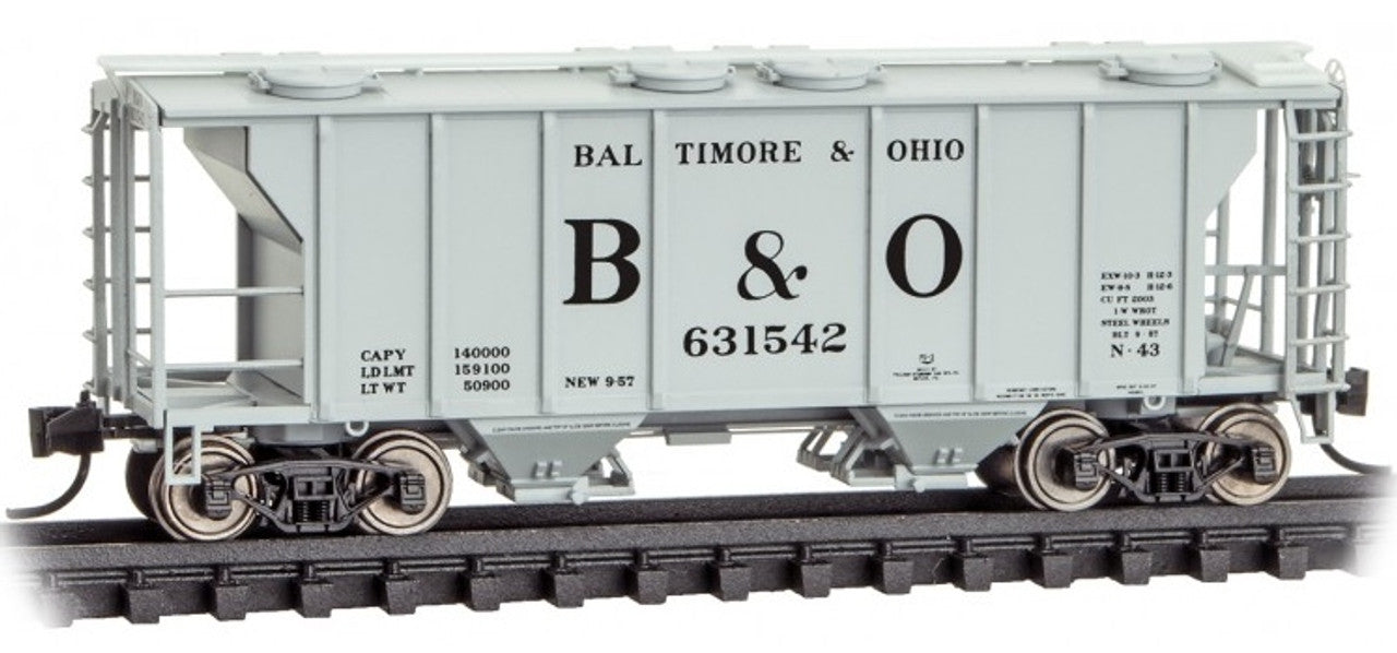 Micro-Trains 095 00 042 PS-2, 2 Bay Covered Hopper, Baltimore & Ohio #631542, N Scale