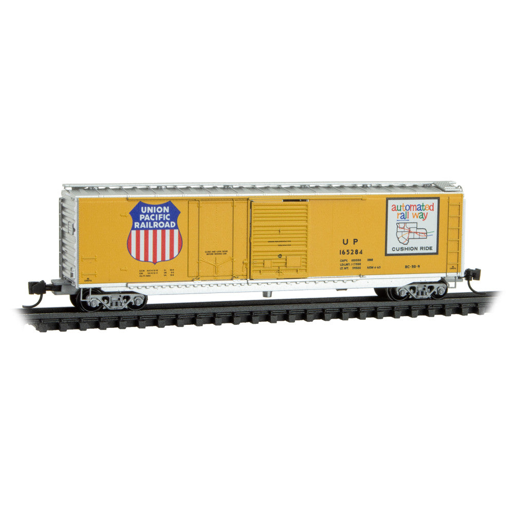 Micro-Trains N 033 00 611 5053 Cubic Foot Boxcar, Union Pacific #165284