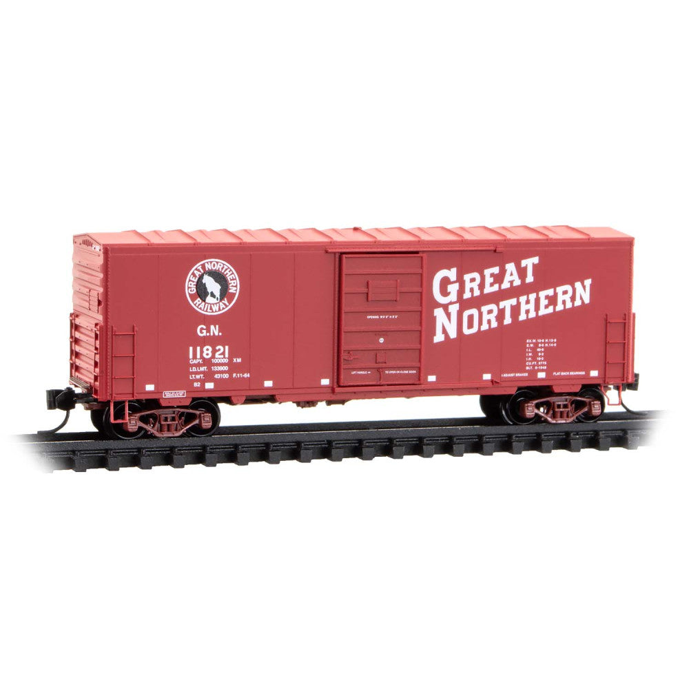 Micro-Trains N 02400590 40' Standard Boxcar, Great Northern #11821