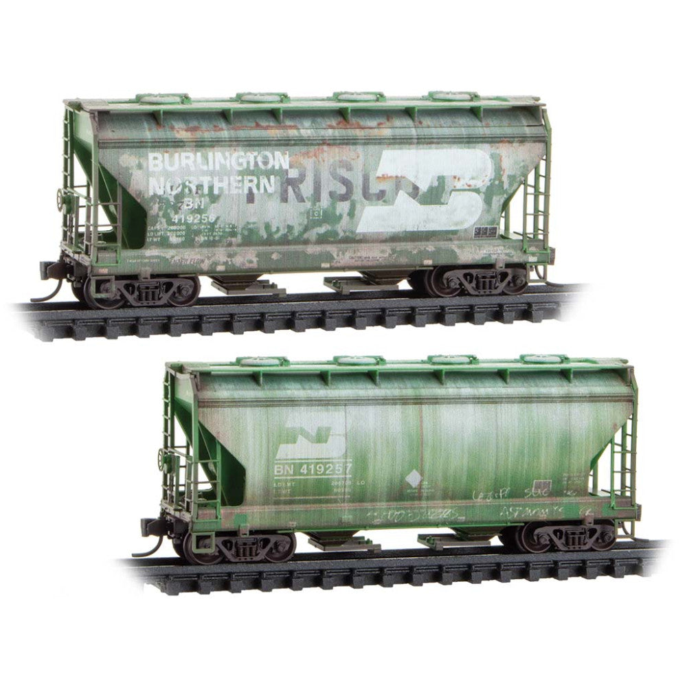 Micro-Trains N 98305095 Weathered 2-Bay Covered Hoppers, Burlington Northern (2-Pack)