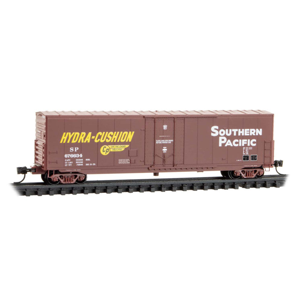 Micro-Trains N 18100380 50' Standard Boxcar, Southern Pacific #676634