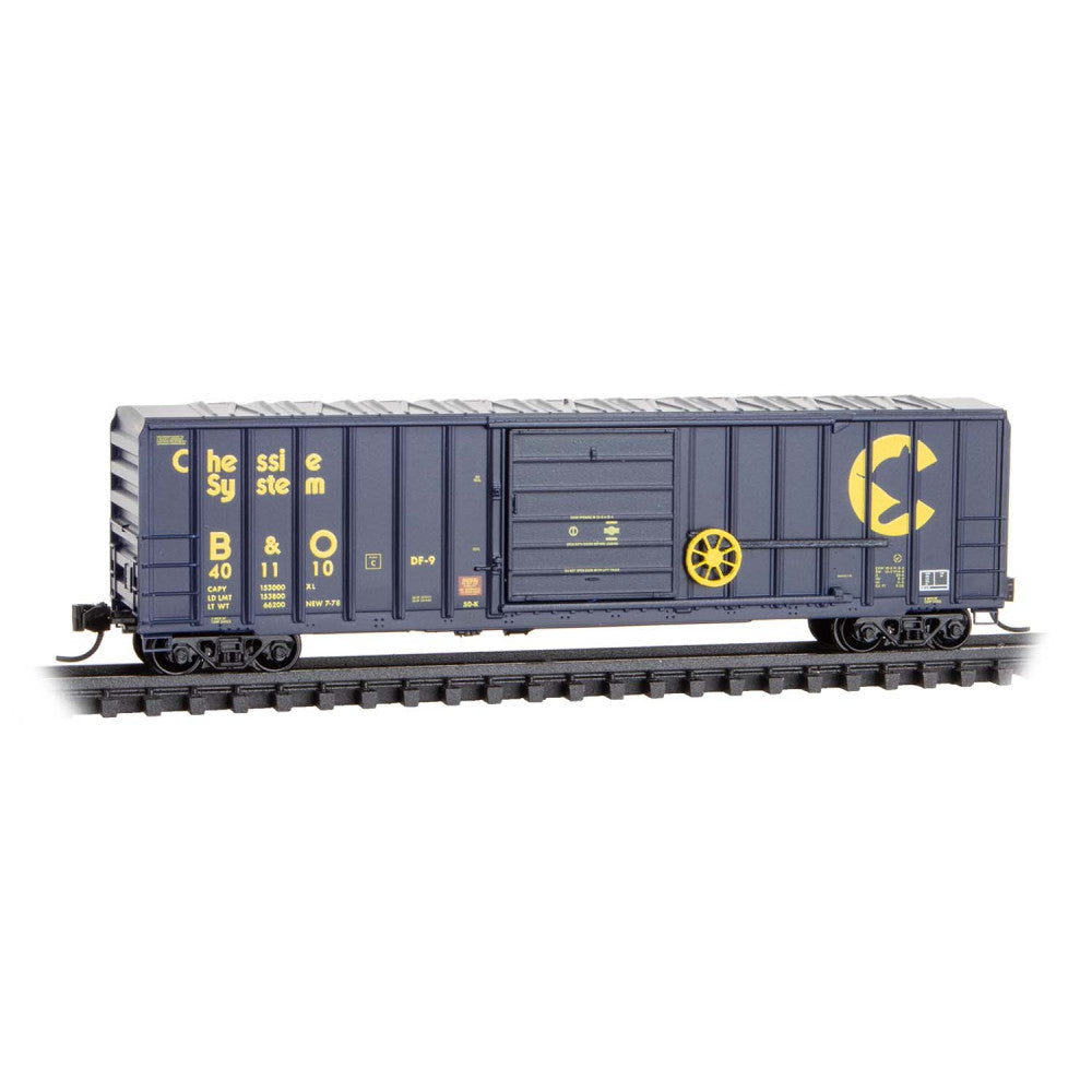 Micro-Trains N 02500356 50' Rib Side Boxcar, Chessie System-B&O #401110