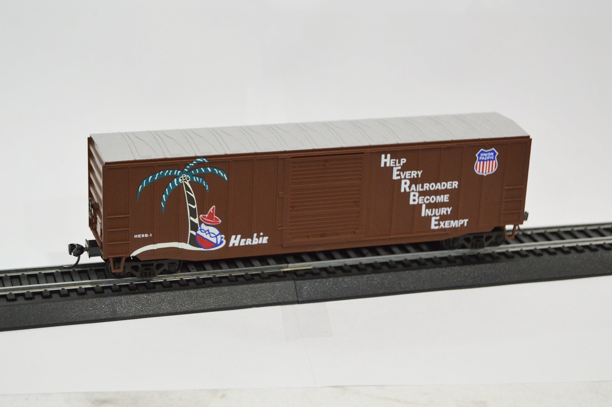 Value Trains USA HO 10093 Boxcar, Union Pacific Herbie