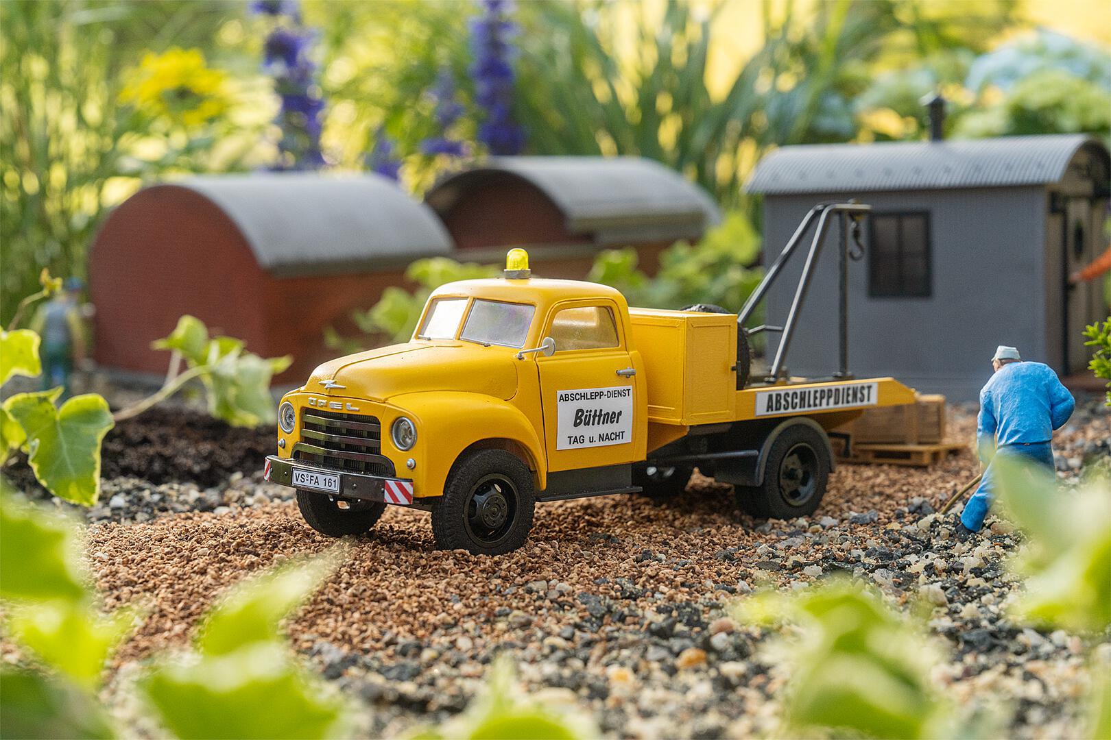 PREORDER Pola G 331618 Opel Blitz Tow Truck, Buttner Day & Night