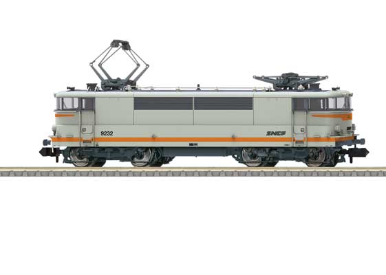 PREORDER Minitrix N T16695 Class BB 9200 Electric, French State Railways #BB 9232 (DCC and Sound)