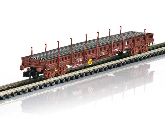 PREORDER Minitrix N 18290 Type Uas Stake Flatcar with Rail Load, French State Railways SNCF (2)