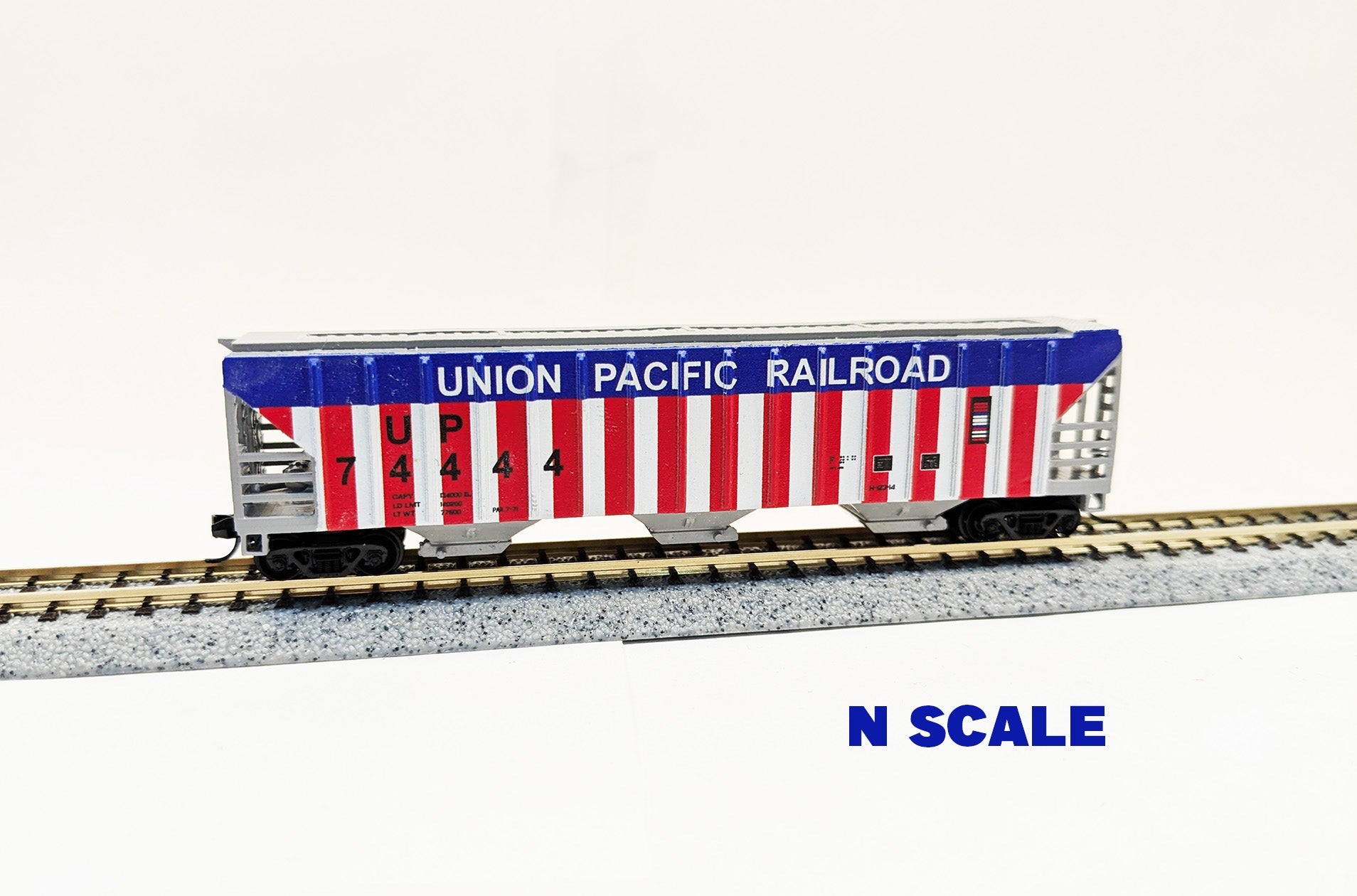 Value Trains USA N N20003 PS-4785 Covered Hopper, Union Pacific Bicentennial #74444