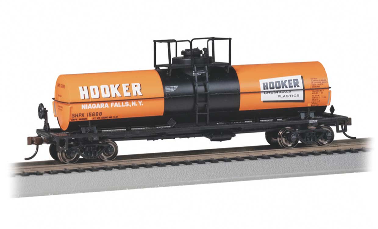 Bachmann Trains HO 75807 Large Dome Chemical Tank Car, Hooker Chemicals #15688