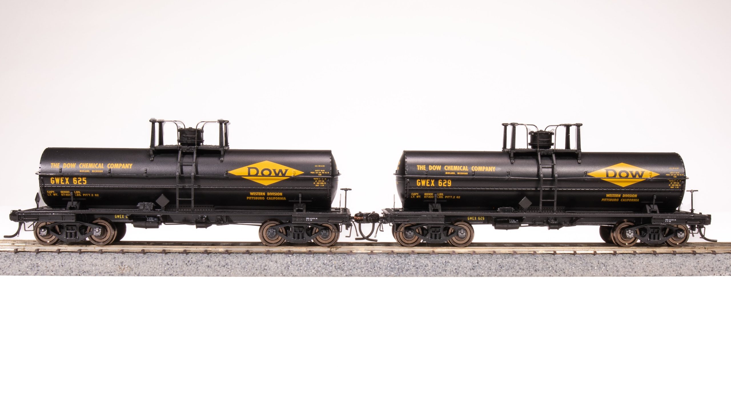 Pegasus Hobbies 7673 BT-7 Soviet Light Tanks 1:72