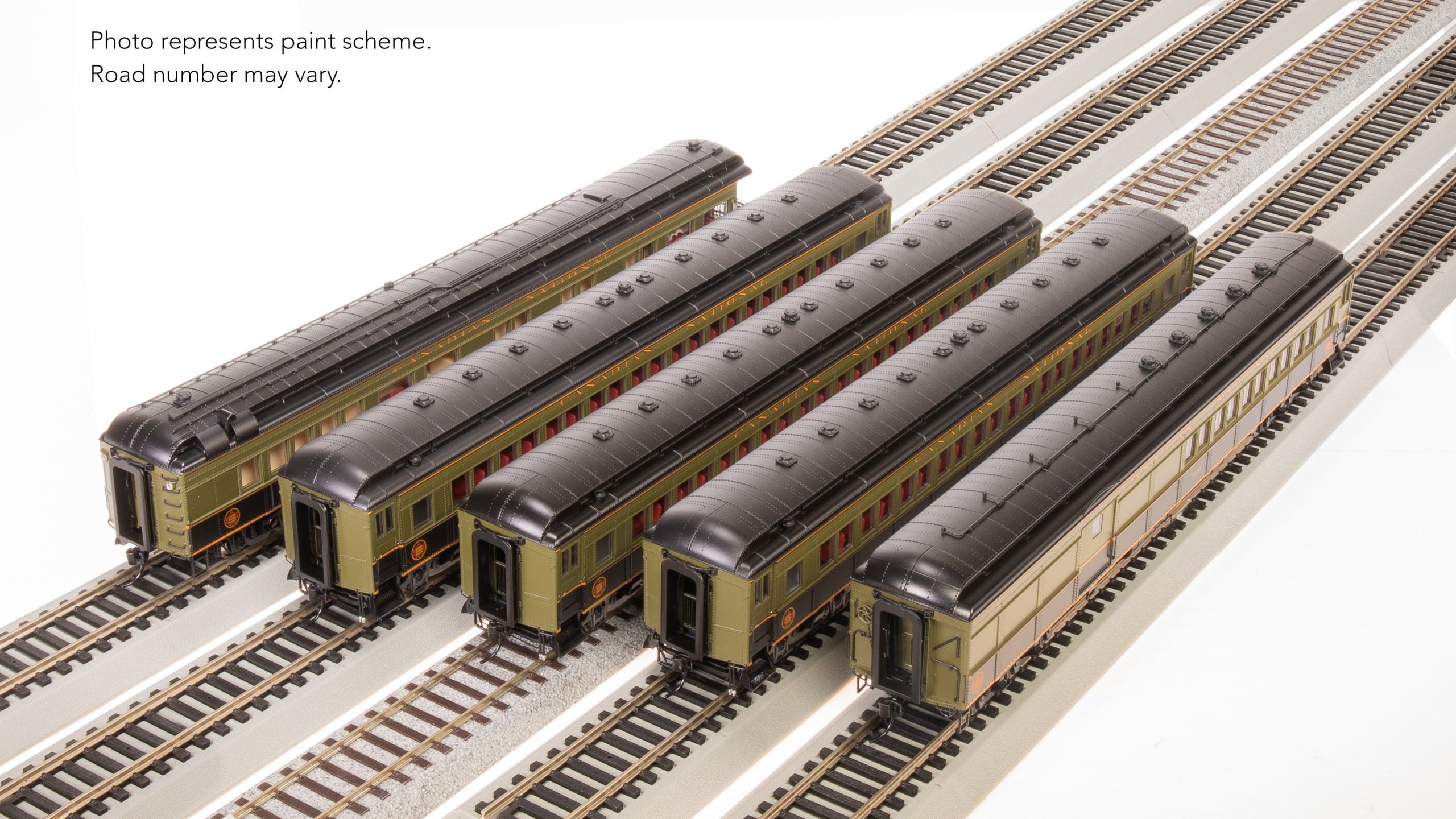 BLI 9101 CN Heavyweight 5-Car Passenger Set, Green/Black/Yellow Scheme, HO
