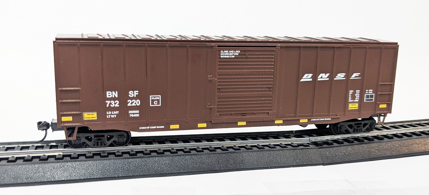 Value Trains USA HO 10201 Boxcar, Burlington Northern Santa Fe