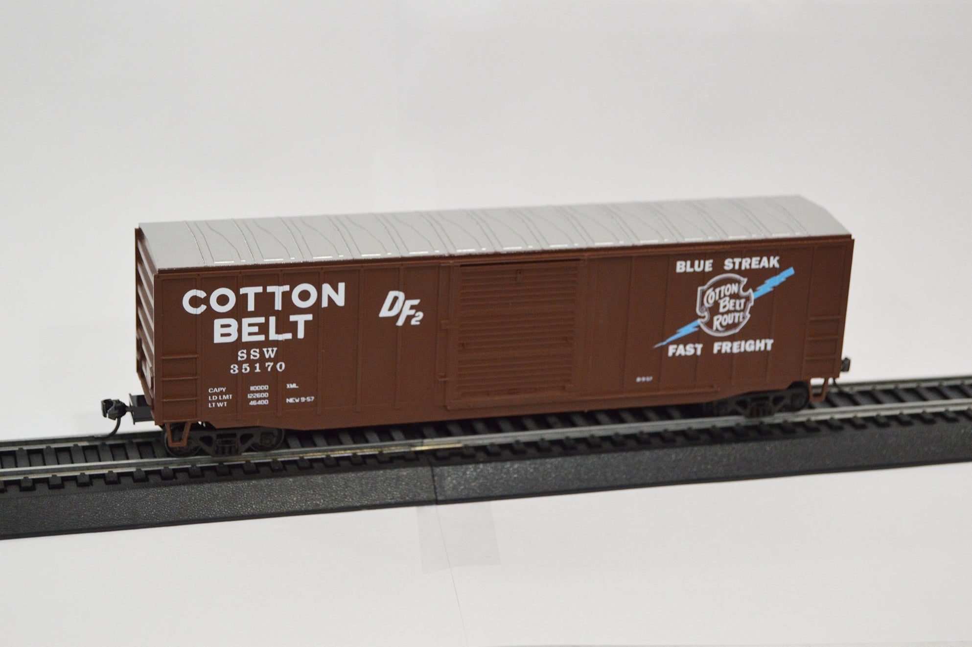 Value Trains USA HO 10087 Boxcar, Cotton Belt Blue Streak #35170