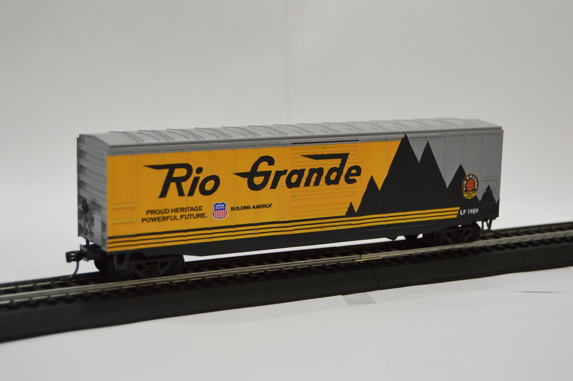 Value Trains USA HO 10009 Boxcar, Rio Grande