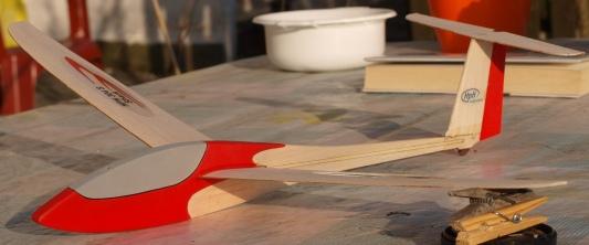 HPH Twin Shark Hand Launch Glider Kit