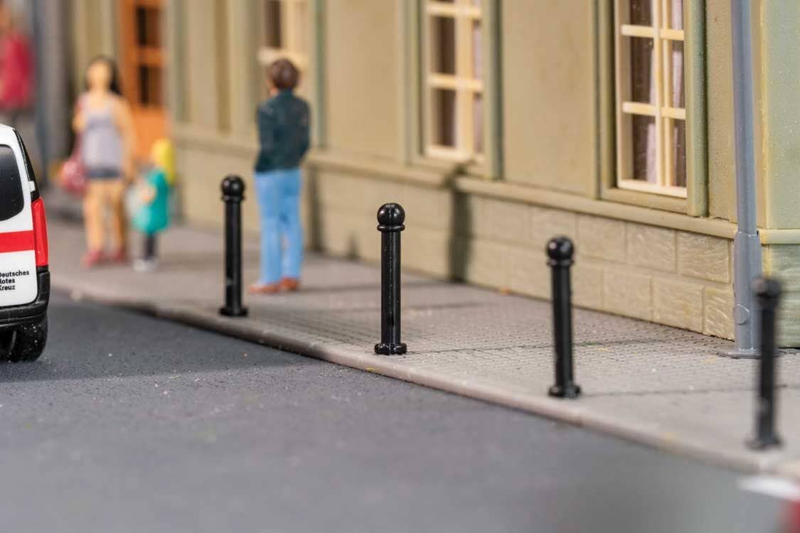 Faller HO 180998 Iron Bollards & Barriers (10-Pack)