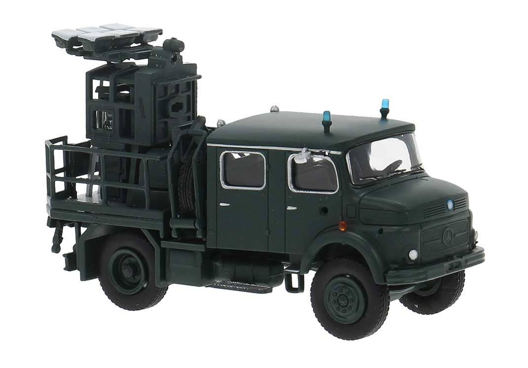 PREORDER Brekina HO 47191 Mercedes-Benz LA 911 Light Mast Truck, German Federal Border Protection