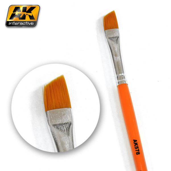 AK-Interactive: (Brushes) Weathering Brush Diagonal