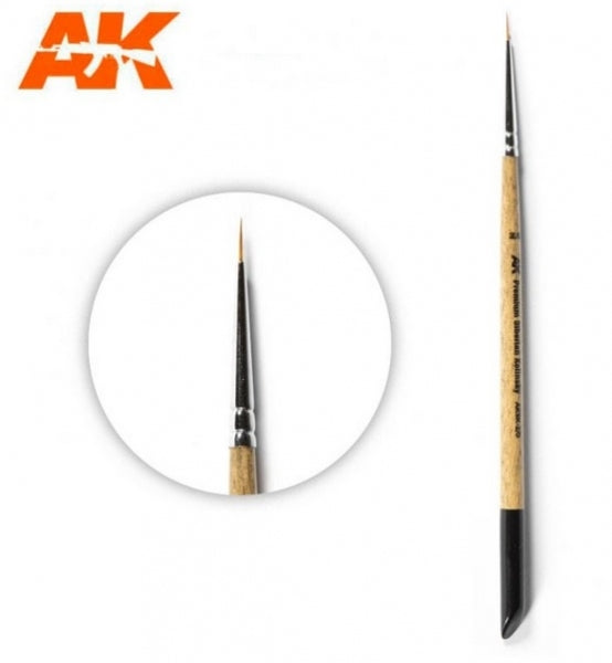 AK-Interactive: Premium Siberian Kolinsky Brush 2/0