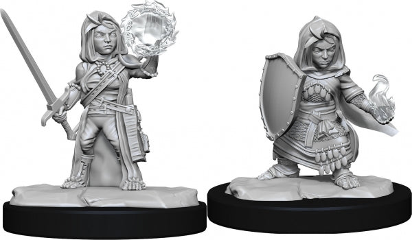 Pathfinder Deep Cuts Unpainted Miniatures: Wave 14 - Halfling Cleric Female