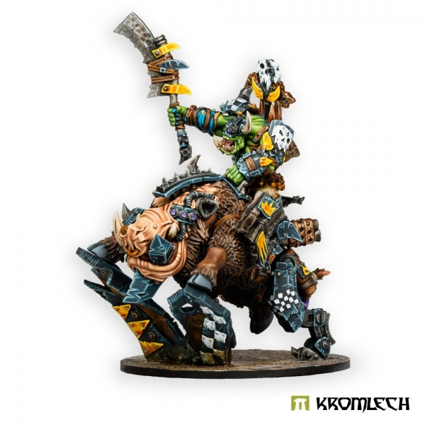Kromlech Miniatures: Orc Wild Tribez Warchief on Cyboar (1)