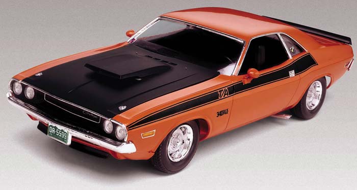 Revell Monogram 2596 '70 Dodge Challenger 2n1 1:24'