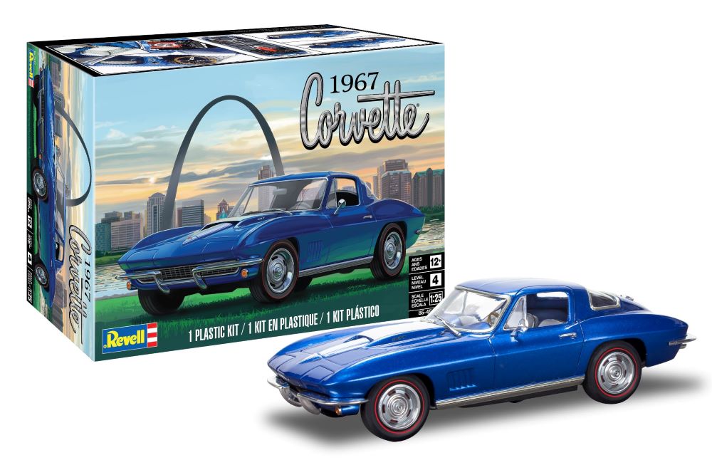 Revell Monogram 4517 '67 Corvette Coupe 1:25