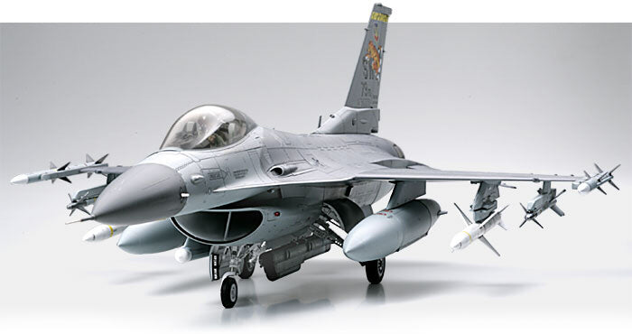 Tamiya 60315 F-16CJ Fighting Falcon 1:32