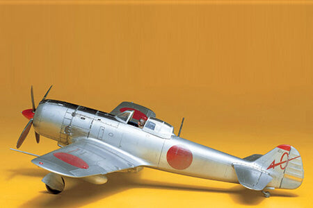 Tamiya 61013 Hayate Jap Army Type 4 1:48