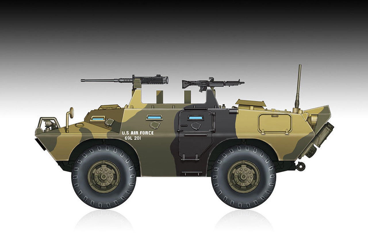 Trumpeter 7444 USAF XM706E2 Armored Car 1:72