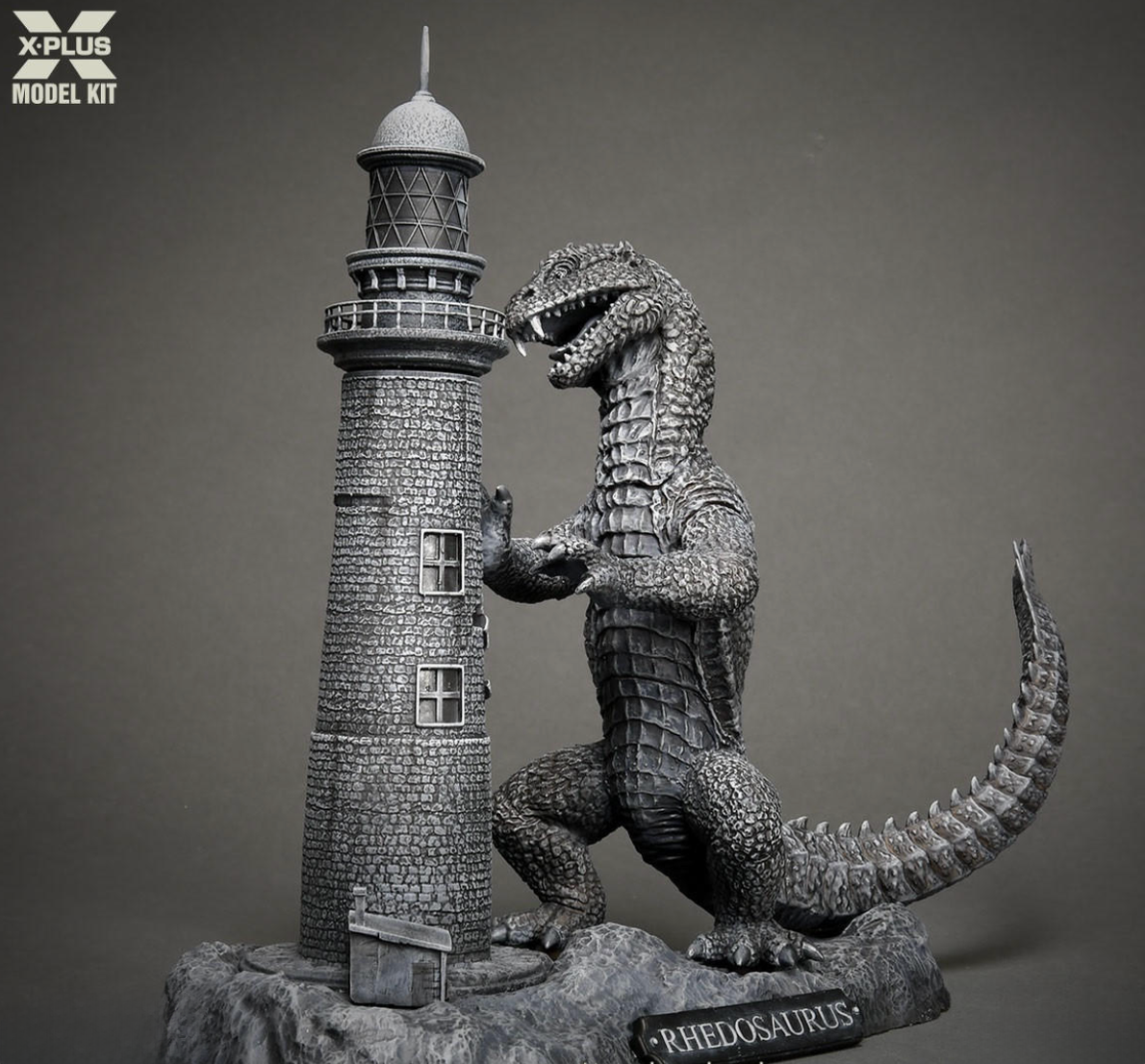 X-Plus Model 200261 Rhedosaurus by Ray Harryhausen 1:72